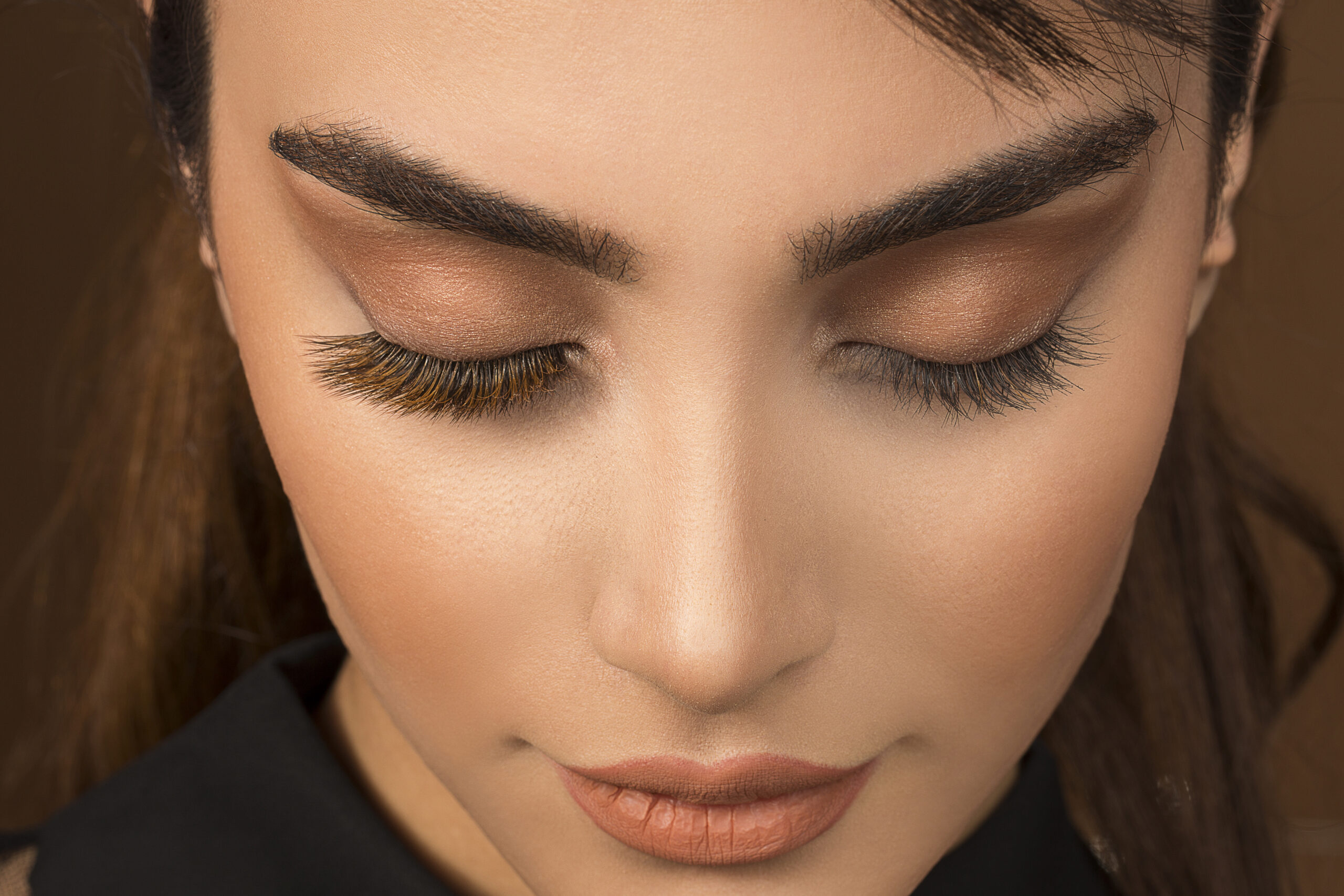 Statement Lashes: How to Master the Boldest Eye Makeup Trend of the Season